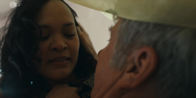 Ponny Distakul sexy – Der Fall Marianne Voss (2023)