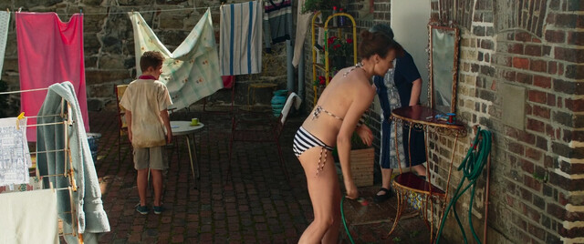 Erica Wessels sexy – Good Life (2021)