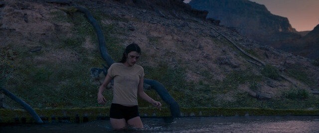 Nell Tiger Free sexy – Life on Mars (Settlers) (2021)