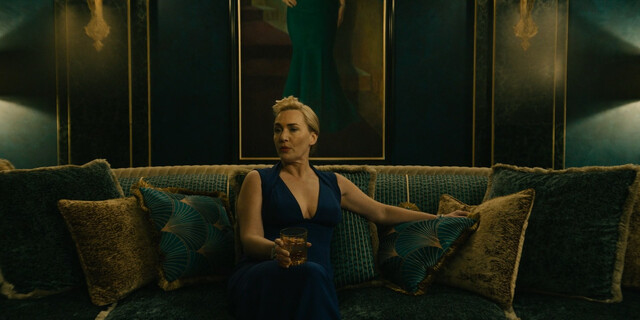 Kate Winslet sexy – The Regime s01e03 (2024)