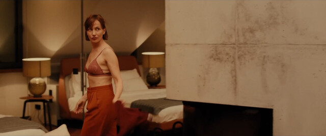 Kathrin Anna Stahl sexy – Cowboy (2023)