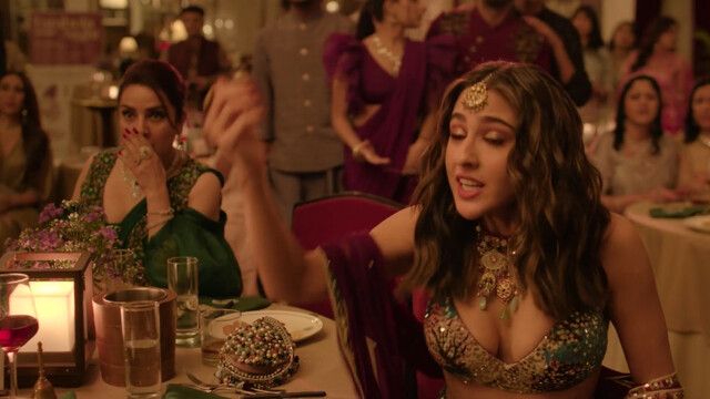 Sara Ali Khan sexy – Murder Mubarak (2024)