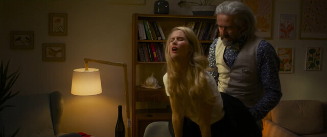 Jana Bernásková nude – Jak prezit sveho muze (2023)