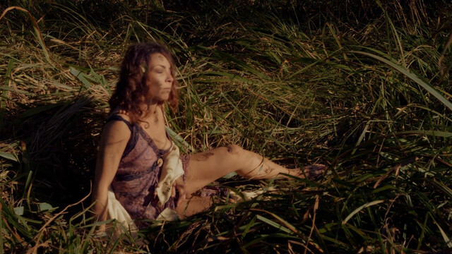 Camelia Montassere nude – Beyond the Mirror (L'autre cote du miroir) (2016)