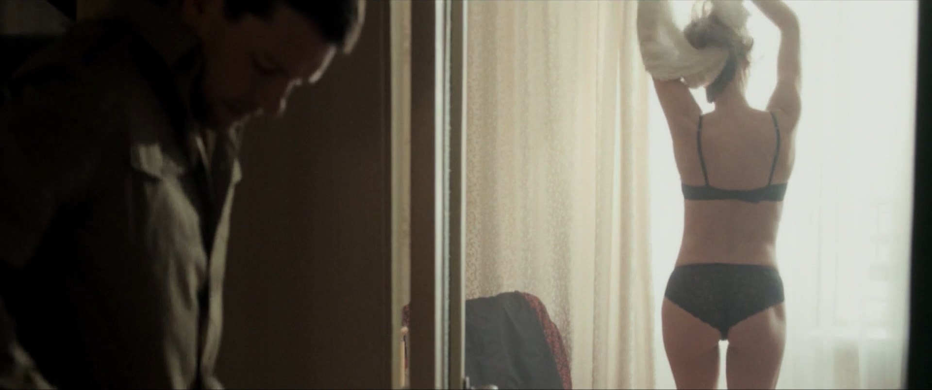 Marina Petrenko sexy – Zlo s01e07 (2024)