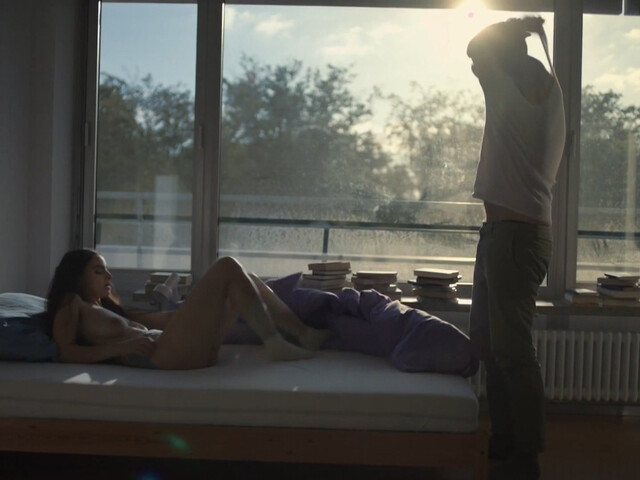 Bayan Layla nude – Elaha (2023)