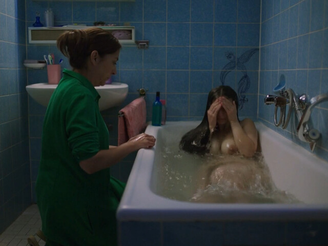 Bayan Layla nude – Elaha (2023)