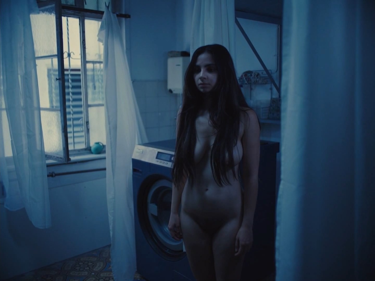 Bayan Layla nude – Elaha (2023)