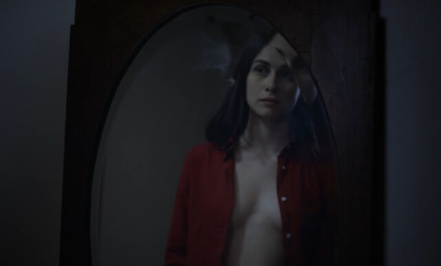 Claire Saumande nude – Feux (2020)