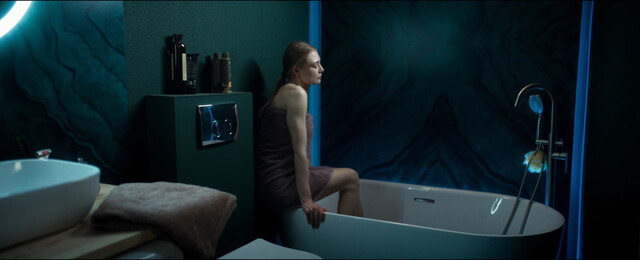 Oksana Akinshina sexy – Nevernye s01e01-02 (2024)