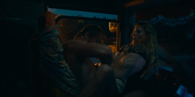 Sonia Roszczuk nude – Tata (2022)