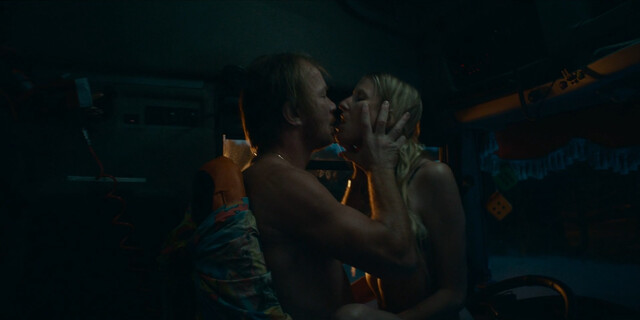 Sonia Roszczuk nude – Tata (2022)