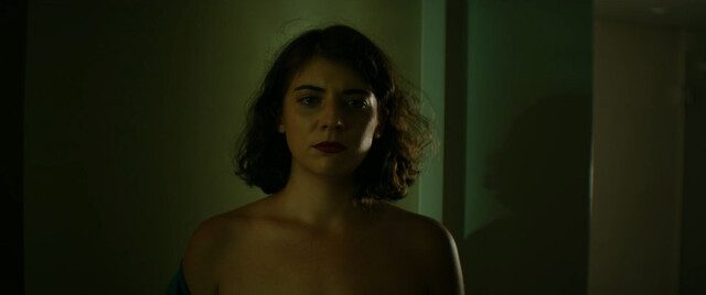 Sarah Donsimoni nude – L'autre côté de son âme (2022)