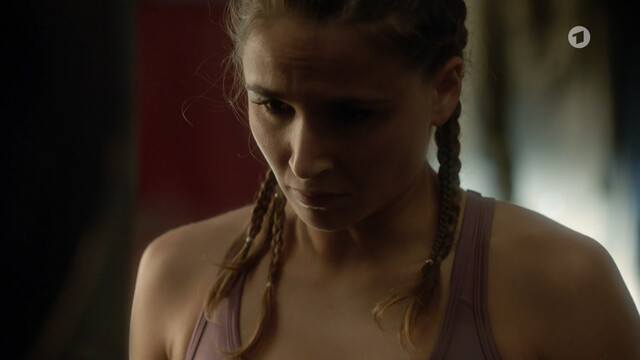 Cosima Henman sexy – Morden im Norden s10e09 (2024)