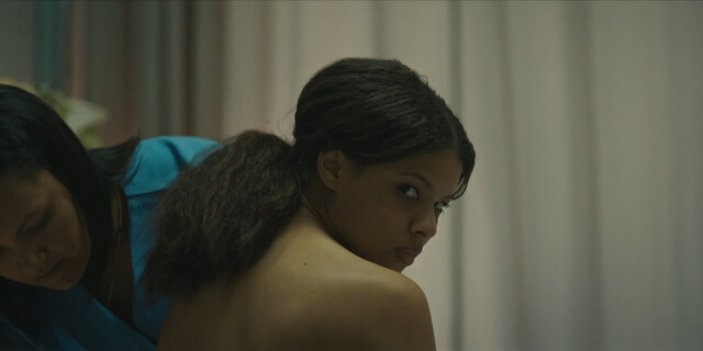 Chelsea Thomas sexy – Spinners s01e04-06 (2024)