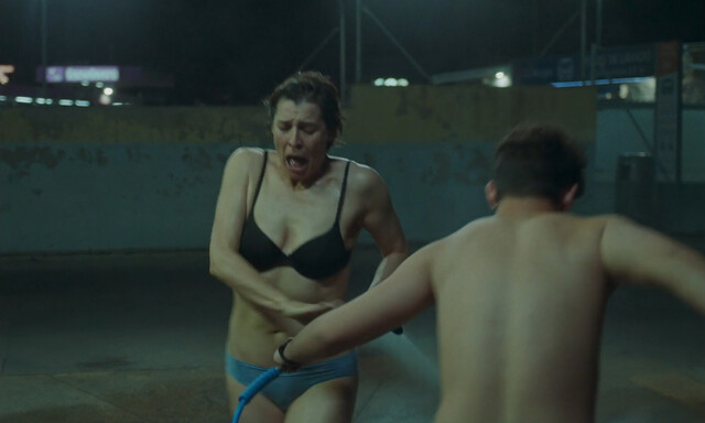 Elisabet Gelabert sexy – Un largo viaje (2023)