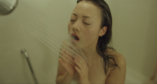 Konatsu nude – Bitter Sweet (Nôkô furin torareta onna) (2004)