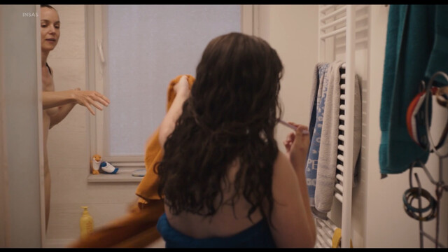 Stéphanie Van Vyve nude, etc – Oh yes my love (Oh oui mon amour) (2020)