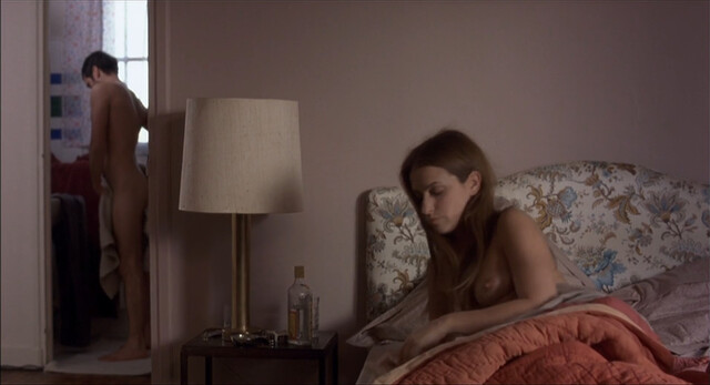 Joana Preiss nude – Dans Paris (2006)