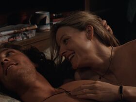 Jodie Foster nude – Contact (1997)