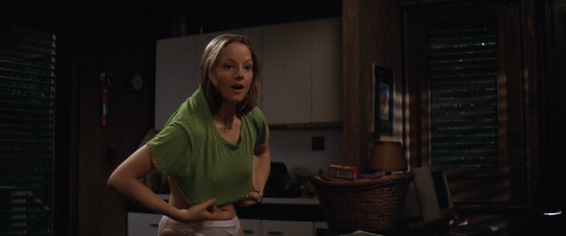 Jodie Foster nude – Contact (1997)
