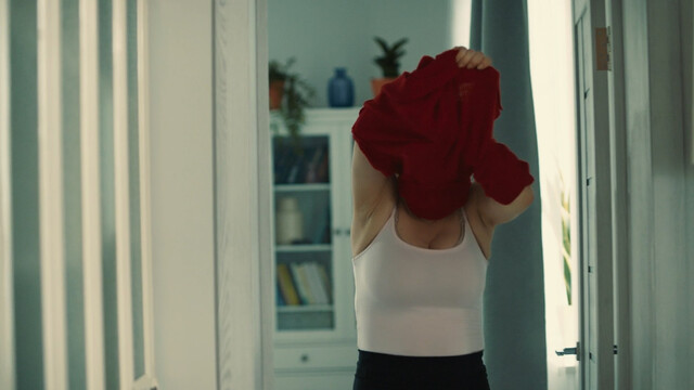 Natalya Shchukina sexy – Artist s bolshoy dorogi s01e01 (2024)