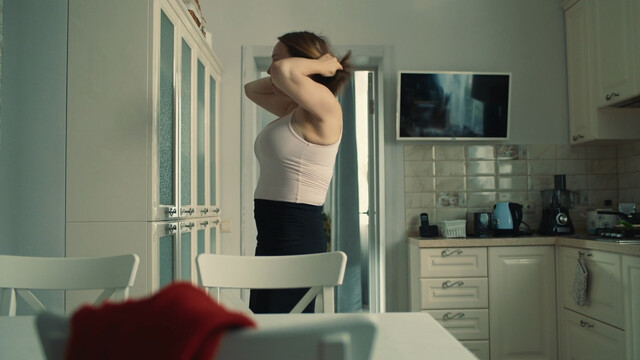 Natalya Shchukina sexy – Artist s bolshoy dorogi s01e01 (2024)