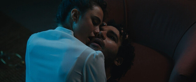 Margaret Qualley sexy – Sanctuary (2022)