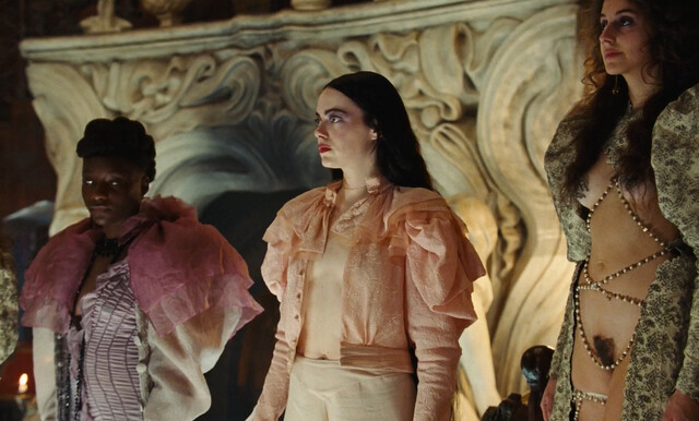 Emma Stone nude – Poor Things (2023)