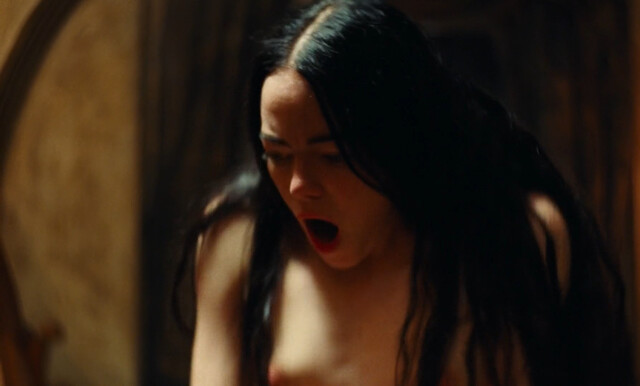 Emma Stone nude – Poor Things (2023)