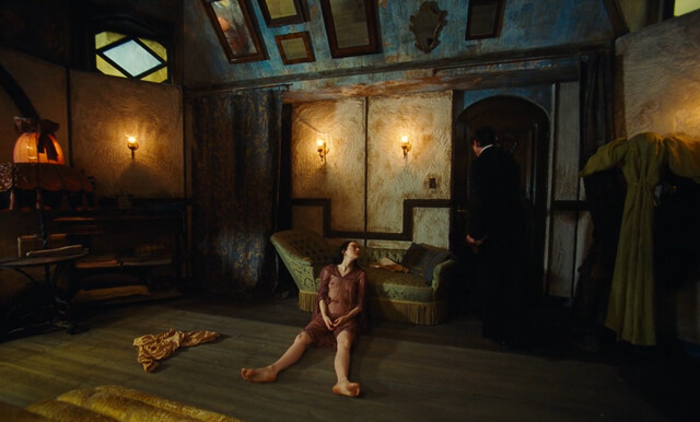 Emma Stone nude – Poor Things (2023)