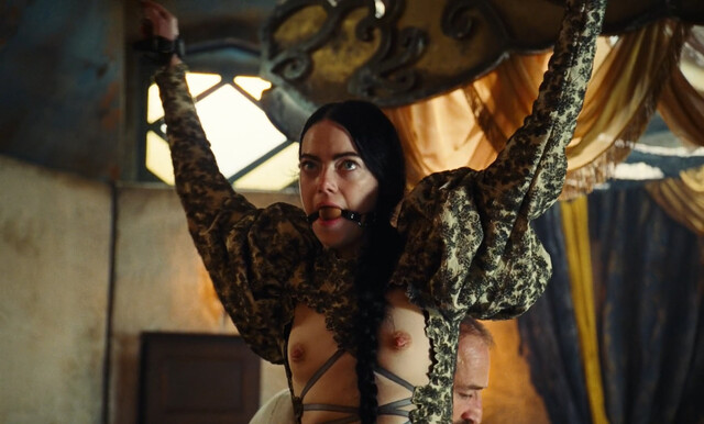 Emma Stone nude – Poor Things (2023)