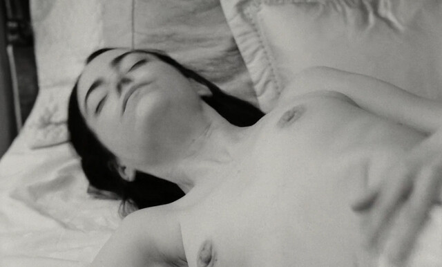 Emma Stone nude – Poor Things (2023)