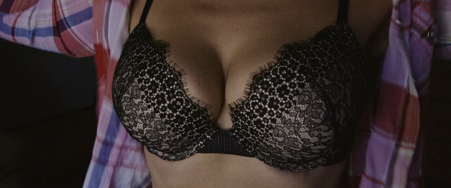 Isabel Cueva sexy – Angel Baby (2023)