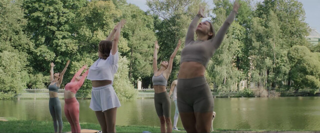 Aglaya Tarasova sexy – Sasha i Piter s01e04 (2024)