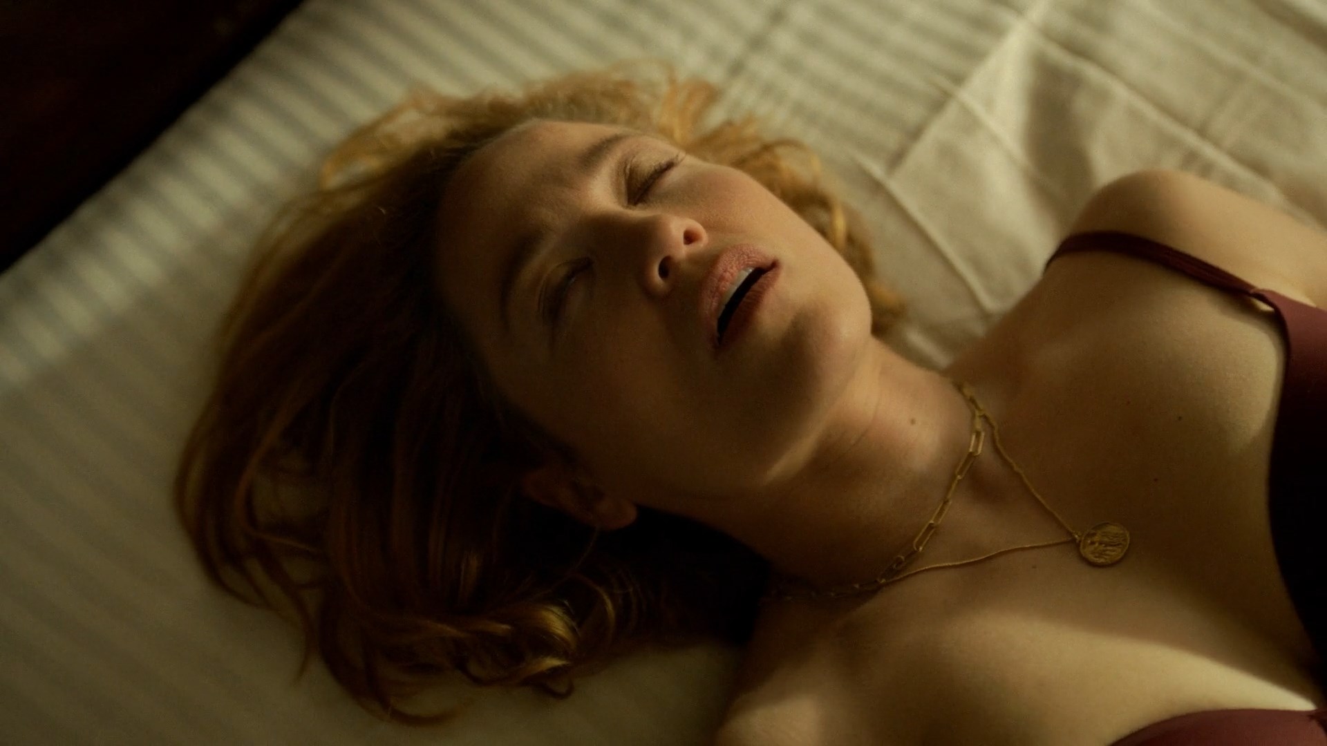 Erika Christensen sexy – Will Trent s02e01 (2024)