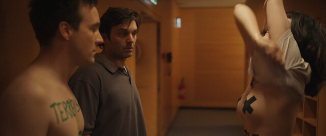 Noémie Merlant sexy – Une année difficile (2023)