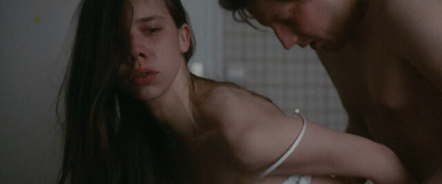 Kim Higelin nude – Le consentement (2023)