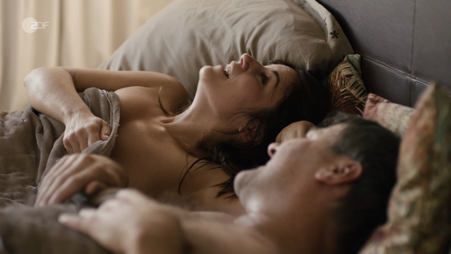 Vanessa Jung sexy – München Mord s02e08 (2023)