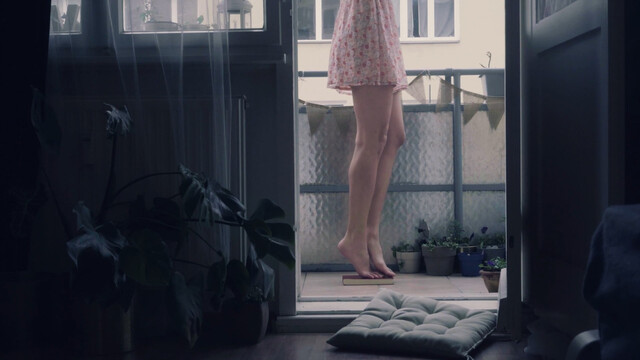 Irene Cruz sexy – Lockdown (2021)