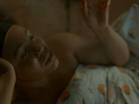 Syndy Emade sexy – Half Heaven (2022)