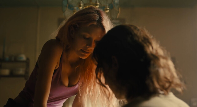 Camila Morrone sexy – Marmalade (2024)