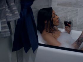 Lyrica Anderson sexy – Forever Us (2023)