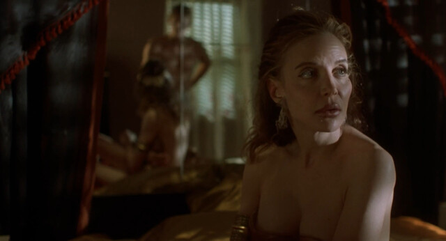 Anna Thomson nude – Six Ways to Sunday (1997)