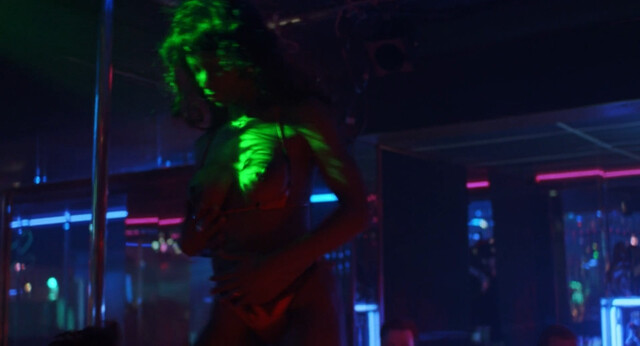 Anna Thomson nude – Six Ways to Sunday (1997)