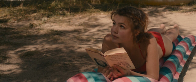 Abbey Hoes nude – Ventoux (2015)