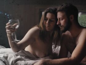 Sabine Thun nude – Godt Nytår (2020)