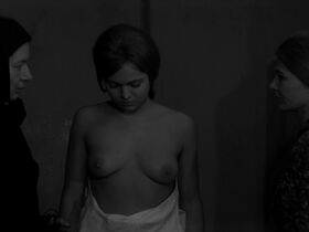 Gór Nagy Mária nude – Csend és kiáltás (1968)
