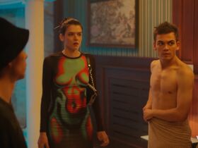 Lidiya Dvoyenko sexy – Trudnyye podrostki s05e08 (2024)