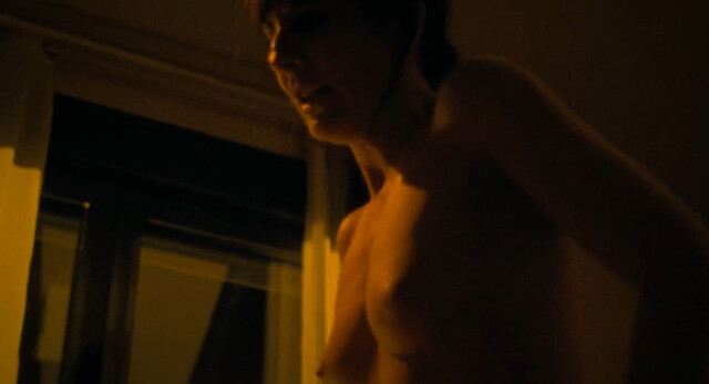 Malena Alterio nude – Que nadie duerma (2023)